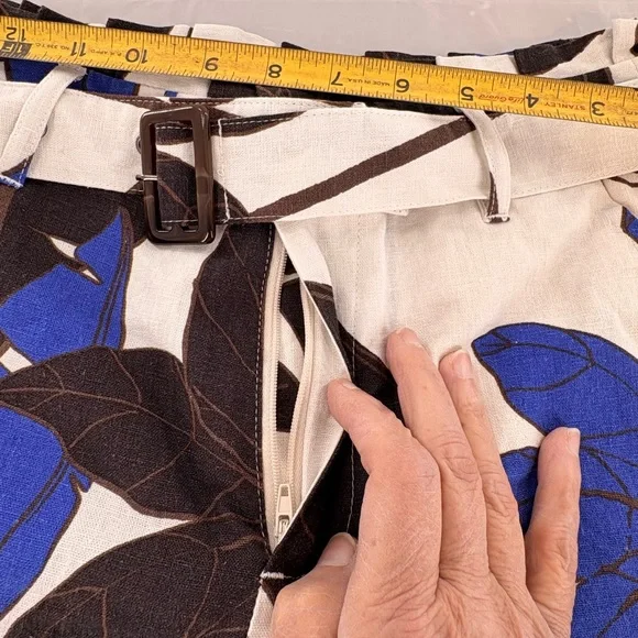 Sofia by Sofia Vergara Tropical Botanical Belted High Waist Shorts Size 4 - Picture 6 of 9